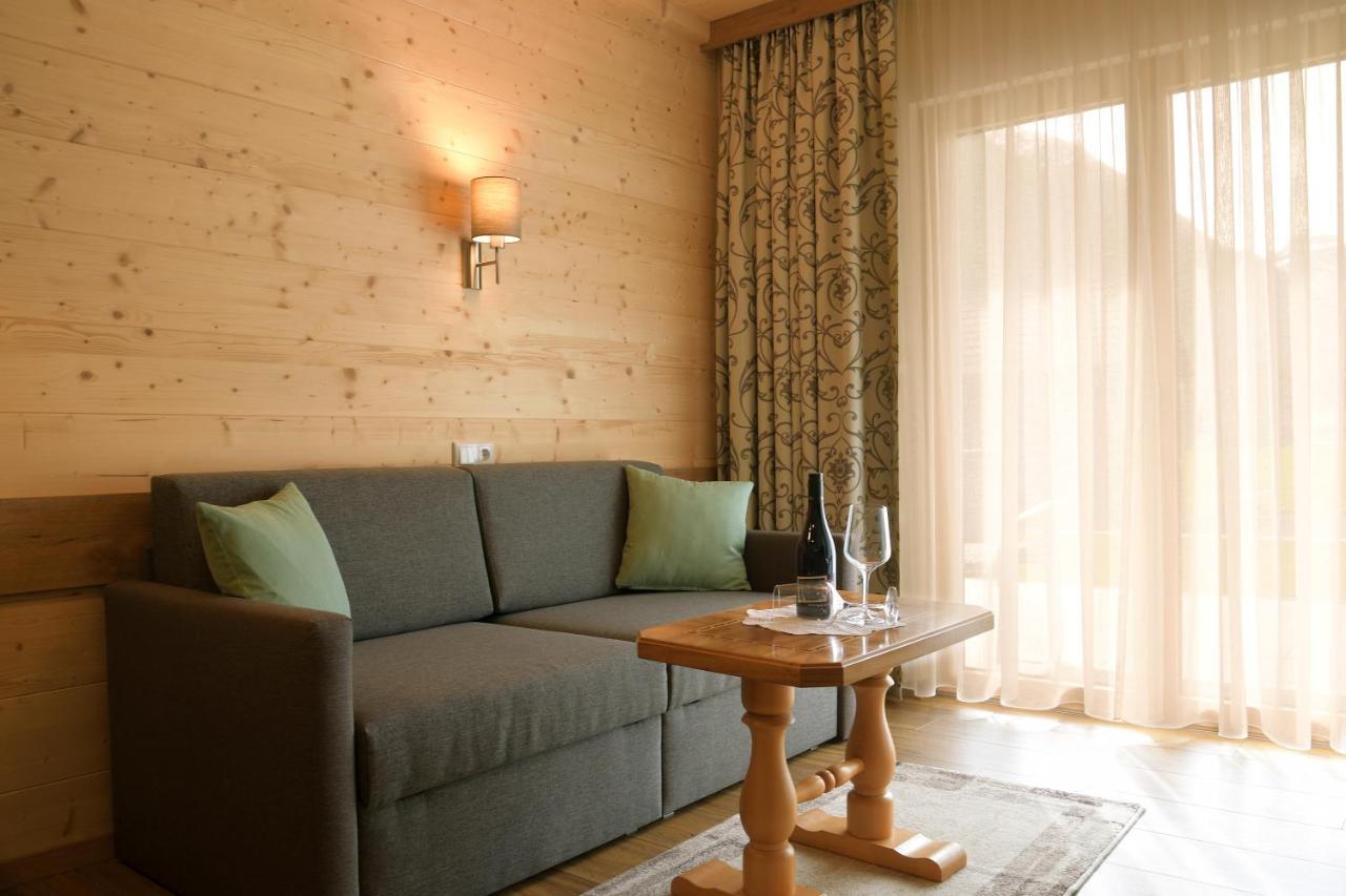 Villa Alpin Holzgau Bagian luar foto